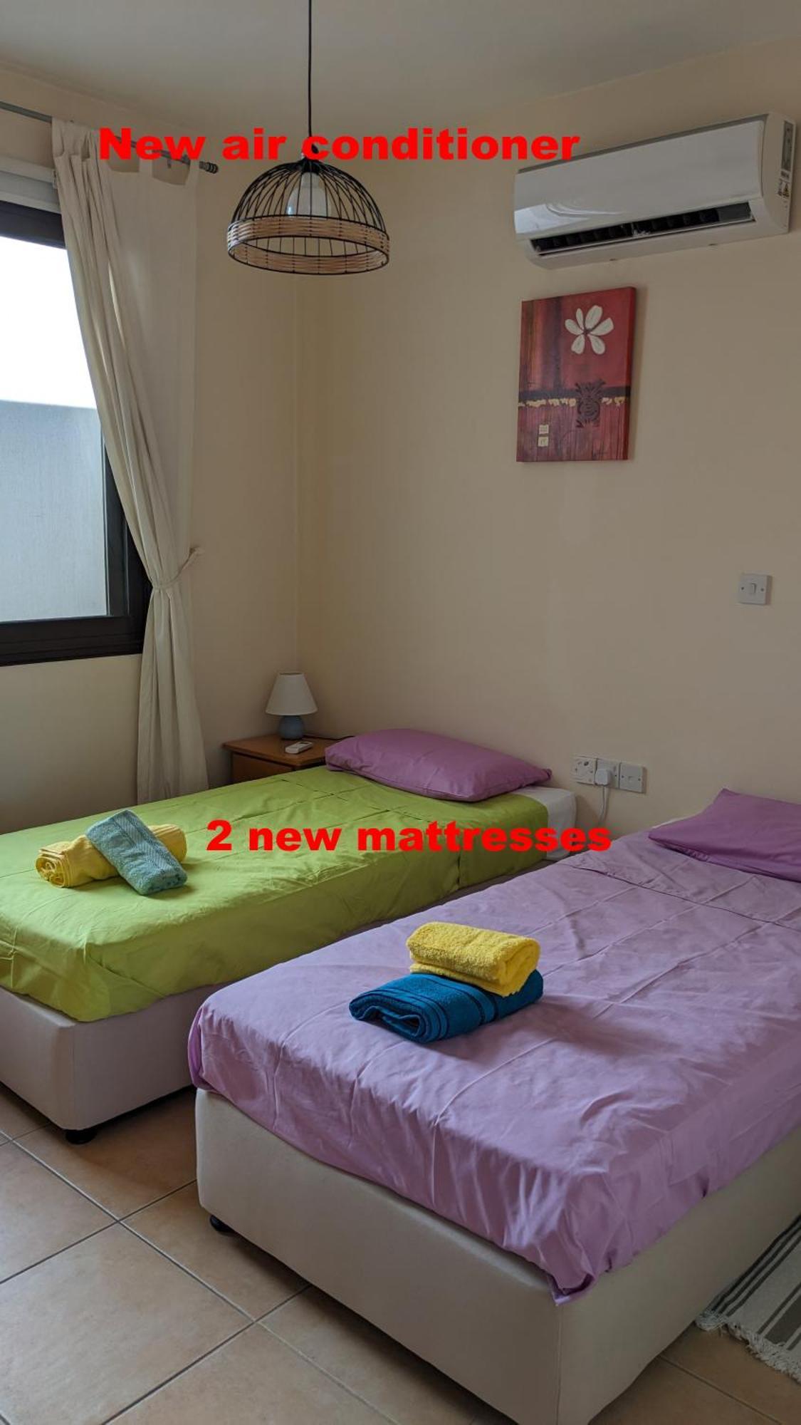 Spacious Contemporary Apartment Pissoúri Eksteriør bilde
